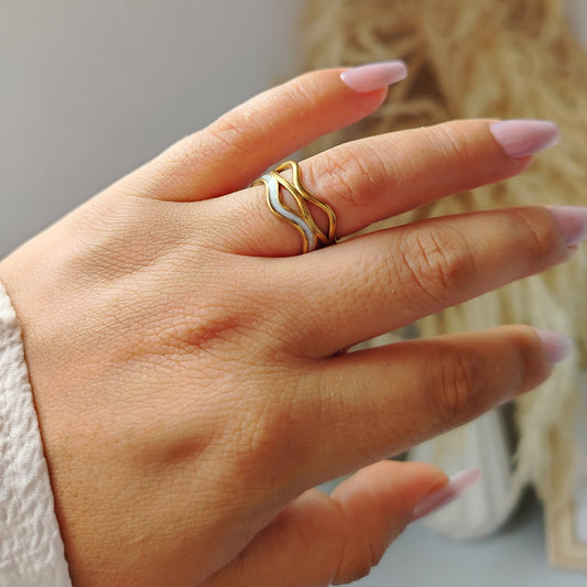 ANILLO LUNA – Elegancia y luz interior