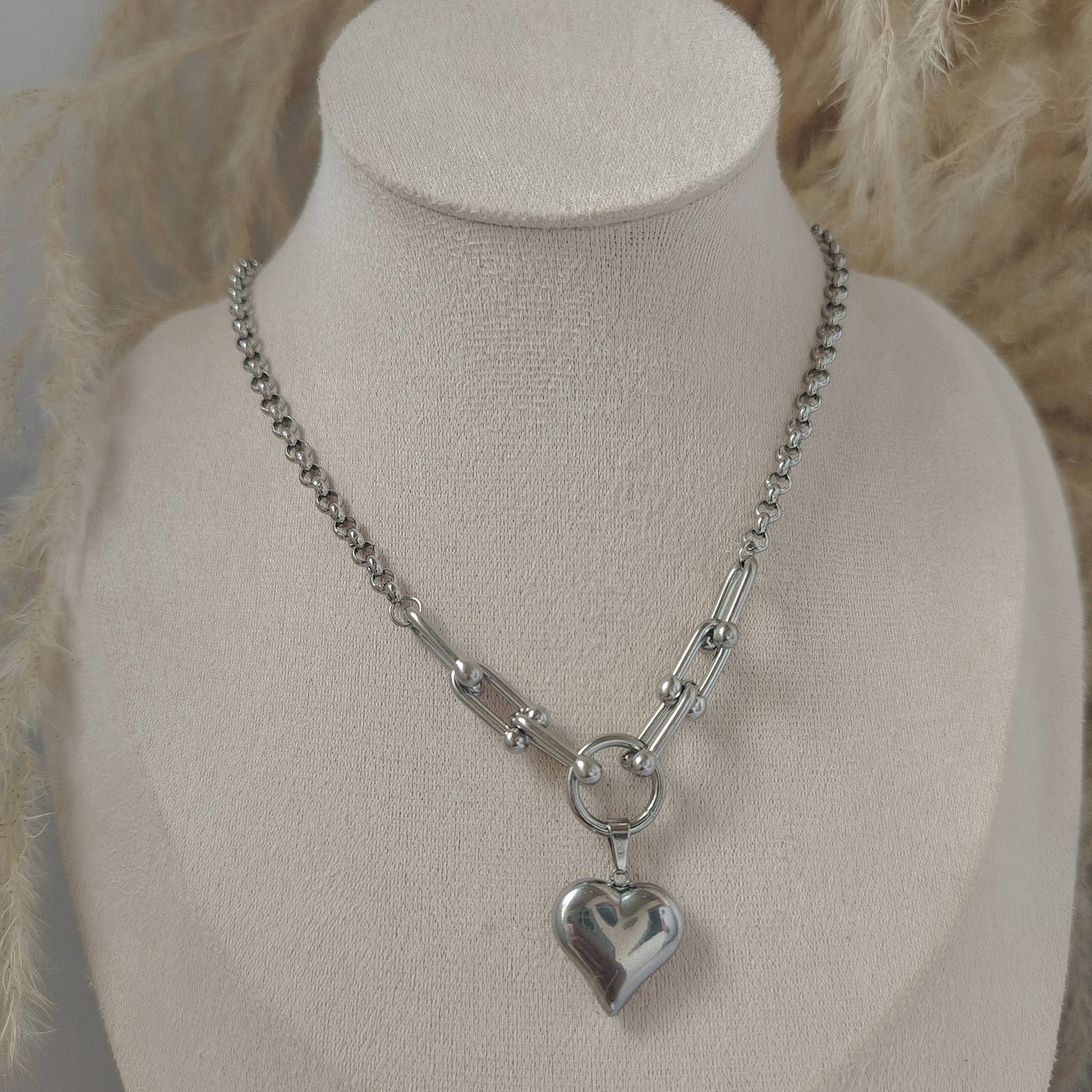 COLLAR AMOR – Amor con carácter